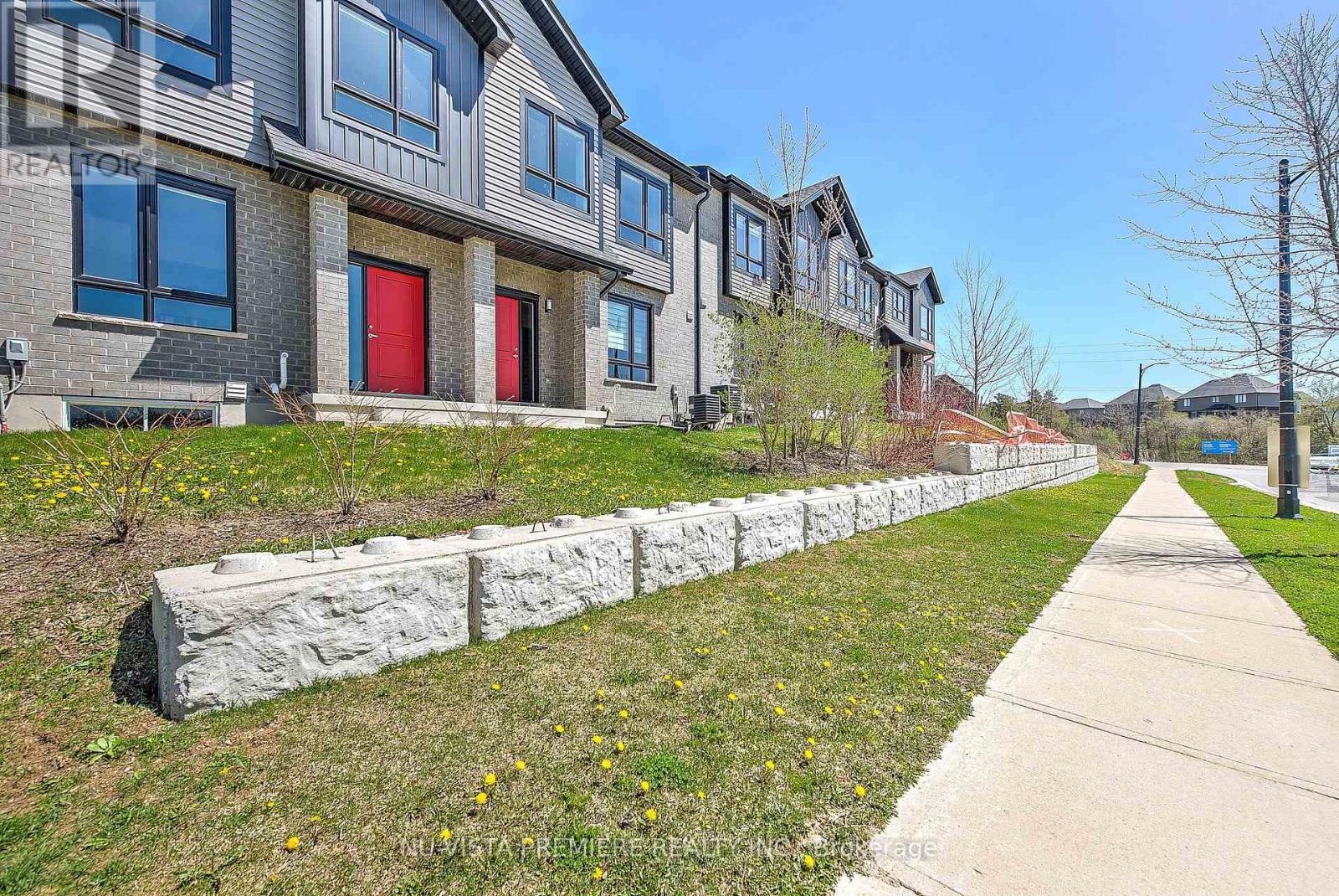 96 - 1820 Canvas Way, London North, Ontario N5X 0N5 - Photo 2 - X12503292