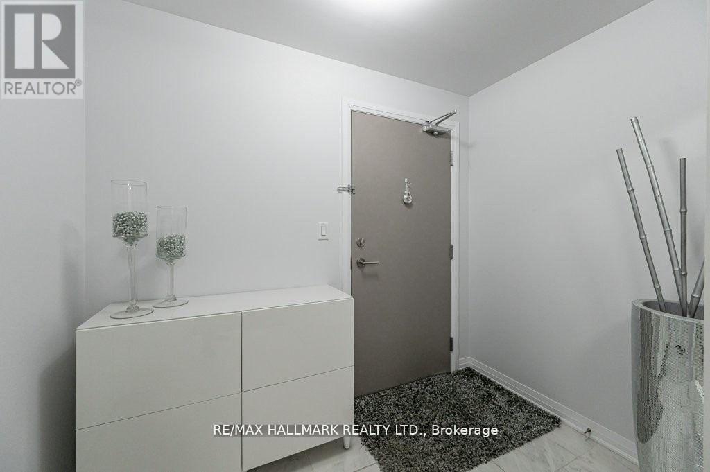 409 - 10 Concord Place, Grimsby, Ontario  L3M 0G6 - Photo 3 - X12466403