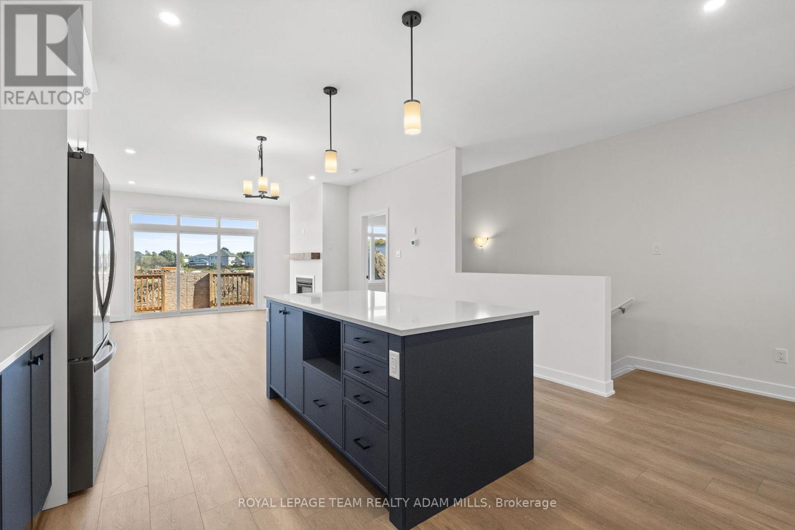 1035 Moore Street, Brockville, Ontario  K6V 7N1 - Photo 9 - X12503246