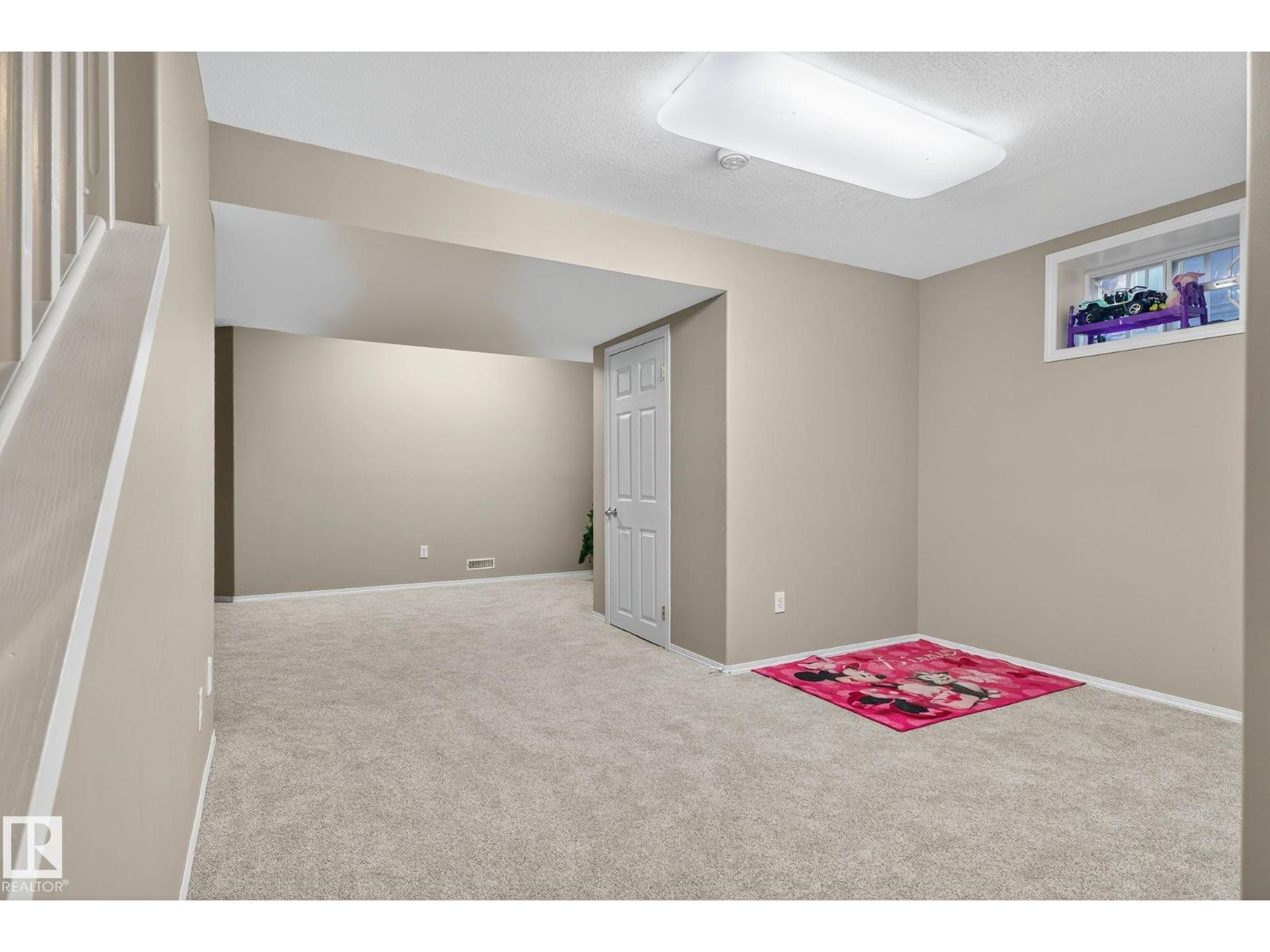 3912 31 St Nw, Edmonton, Alberta  T6T 1J5 - Photo 11 - E4464527