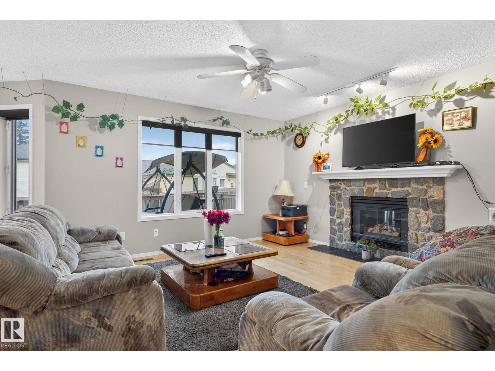 3912 31 St Nw, Edmonton, Alberta  T6T 1J5 - Photo 7 - E4464527