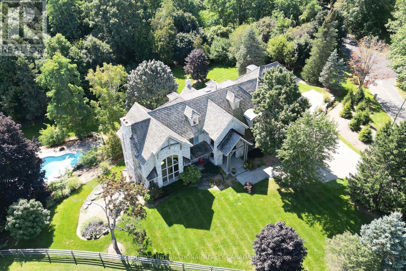 2376 8 Sideroad, Burlington, Ontario  L7P 0E6 - Photo 4 - W12495272