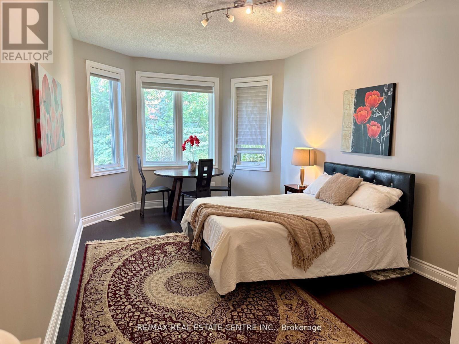 4273 Hickory Drive, Mississauga, Ontario  L4W 1L3 - Photo 19 - W12502806