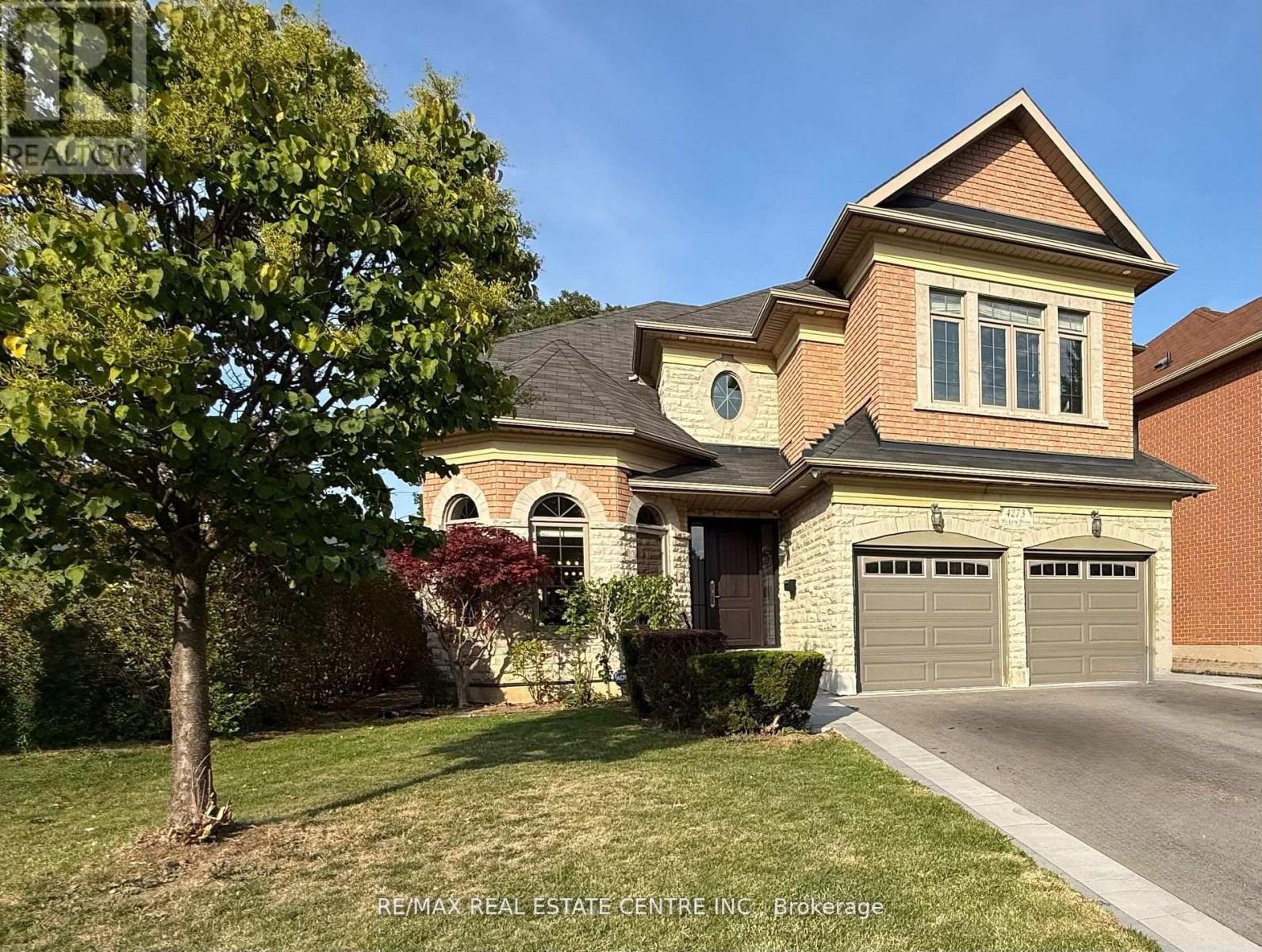 4273 Hickory Drive, Mississauga, Ontario  L4W 1L3 - Photo 2 - W12502806