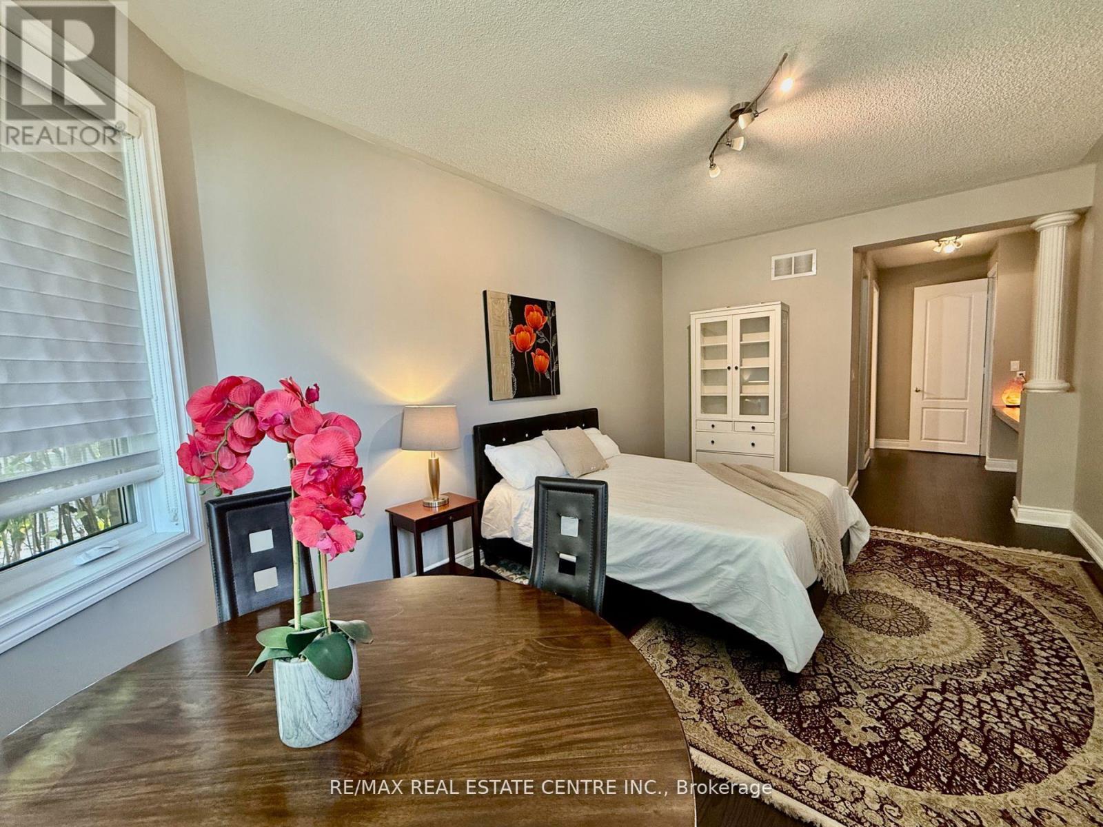 4273 Hickory Drive, Mississauga, Ontario  L4W 1L3 - Photo 20 - W12502806