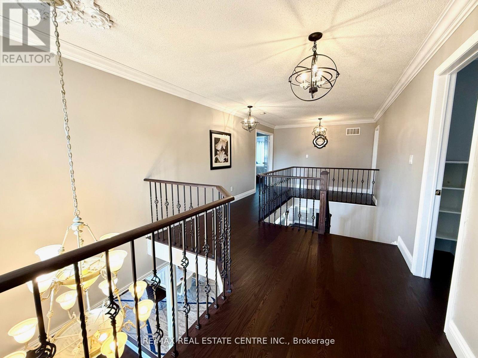 4273 Hickory Drive, Mississauga, Ontario  L4W 1L3 - Photo 27 - W12502806