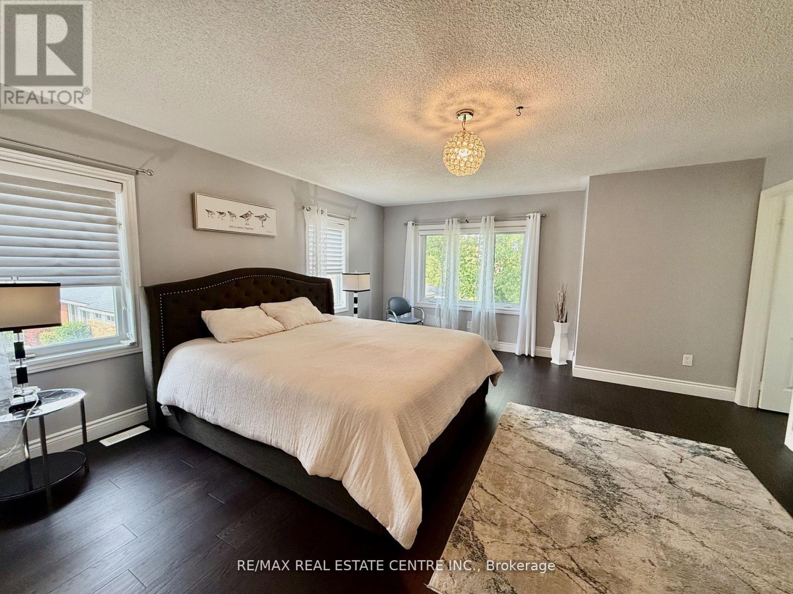 4273 Hickory Drive, Mississauga, Ontario  L4W 1L3 - Photo 28 - W12502806