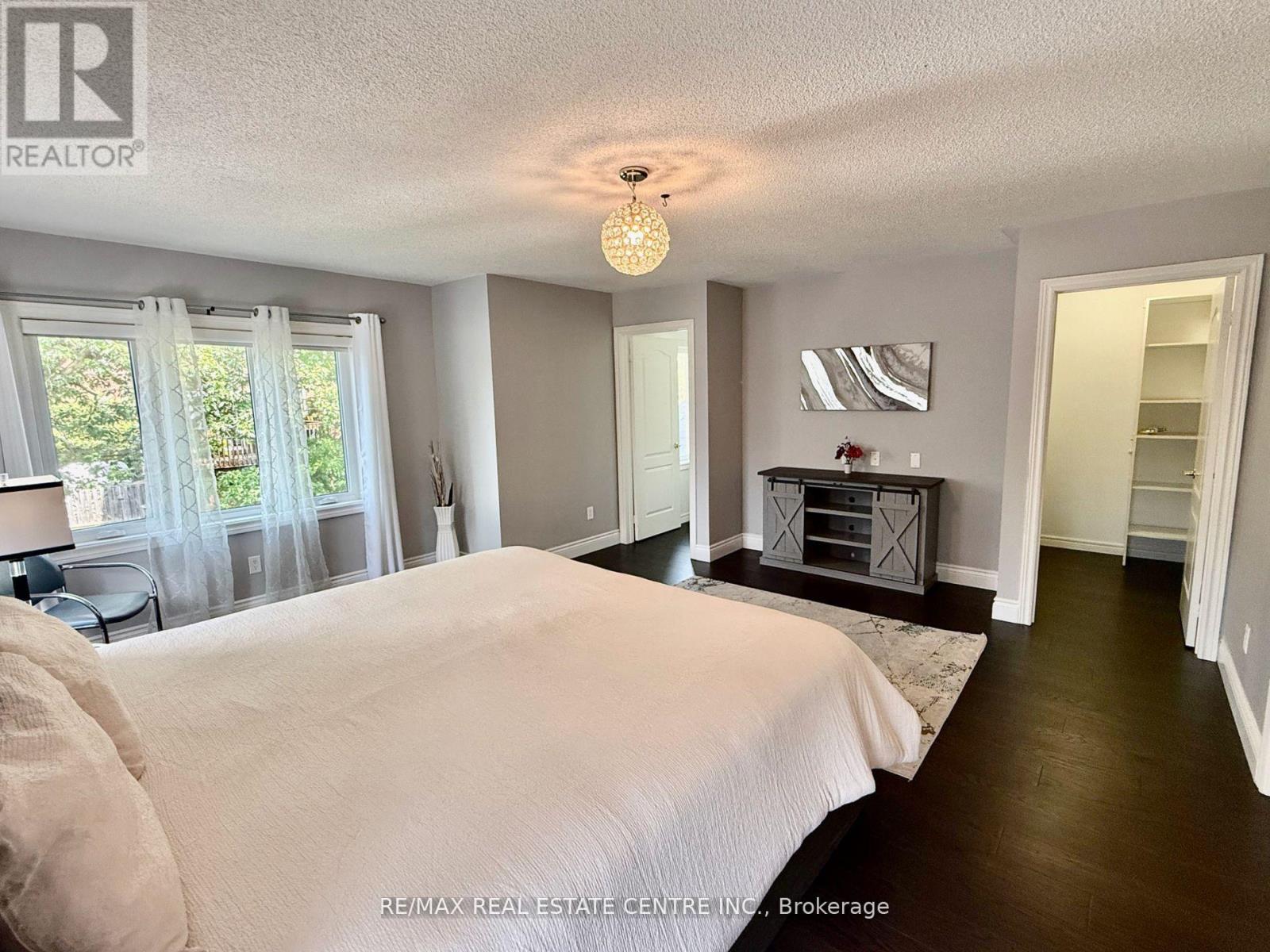 4273 Hickory Drive, Mississauga, Ontario  L4W 1L3 - Photo 29 - W12502806