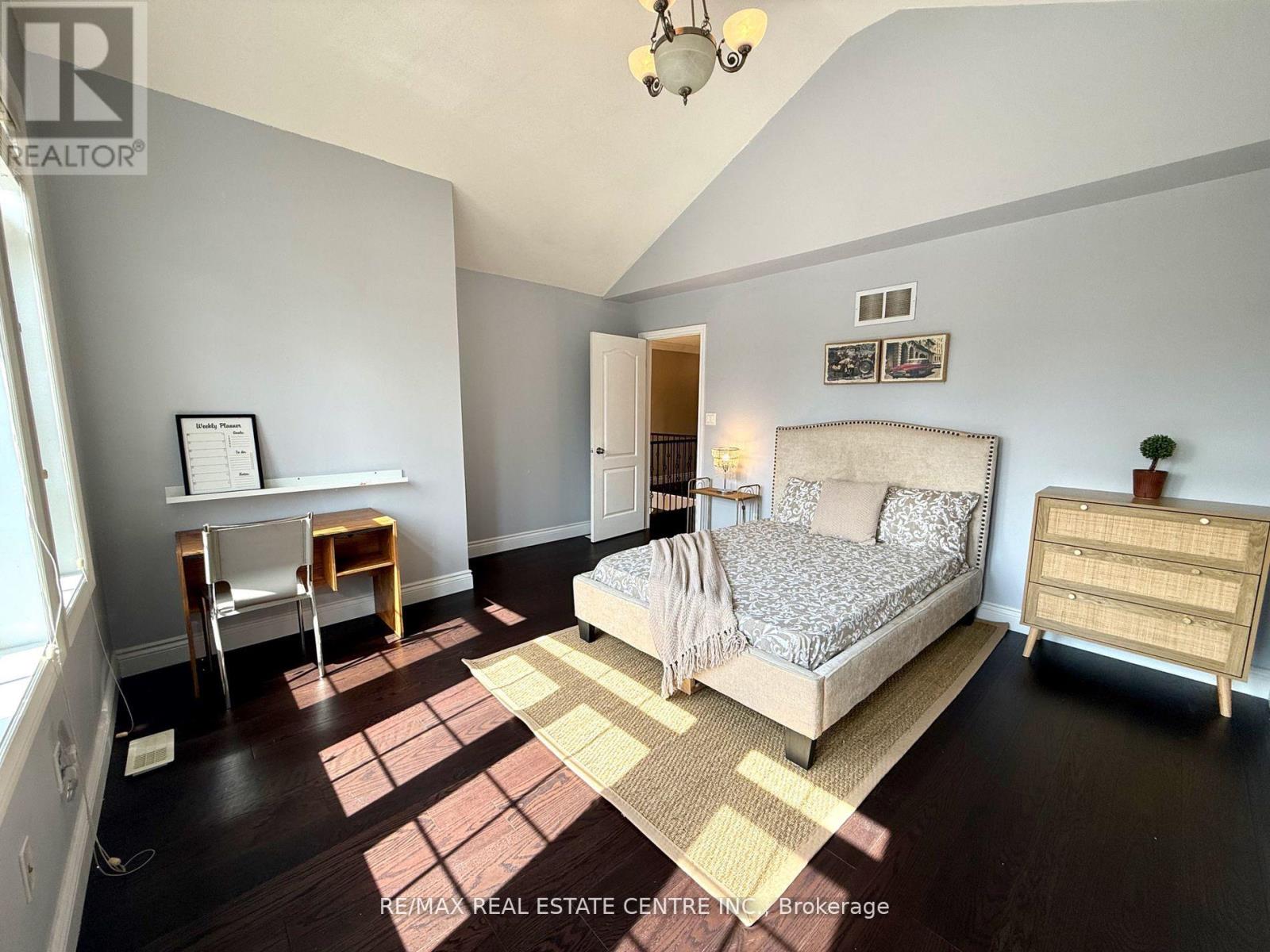 4273 Hickory Drive, Mississauga, Ontario  L4W 1L3 - Photo 40 - W12502806