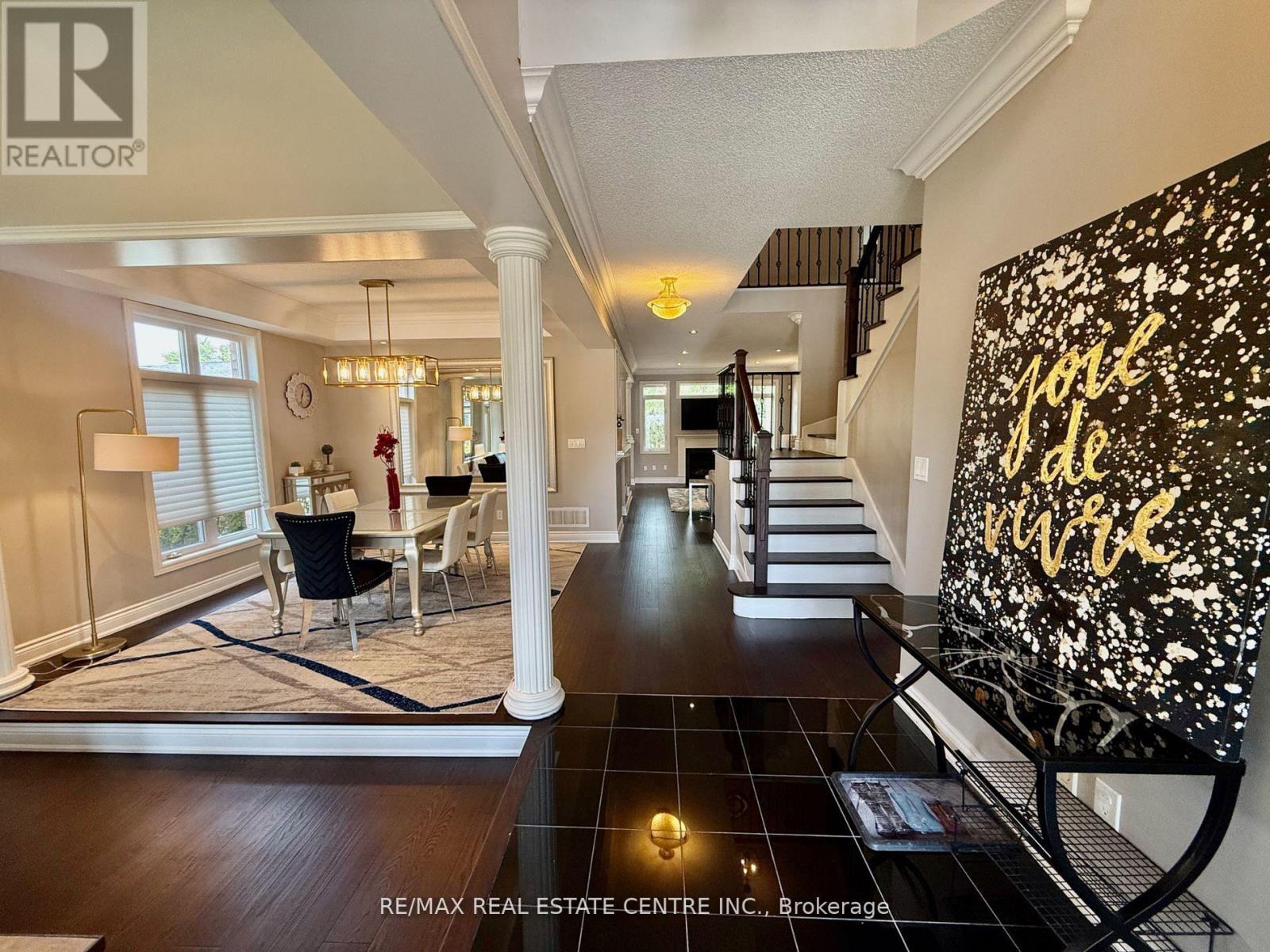 4273 Hickory Drive, Mississauga, Ontario  L4W 1L3 - Photo 5 - W12502806