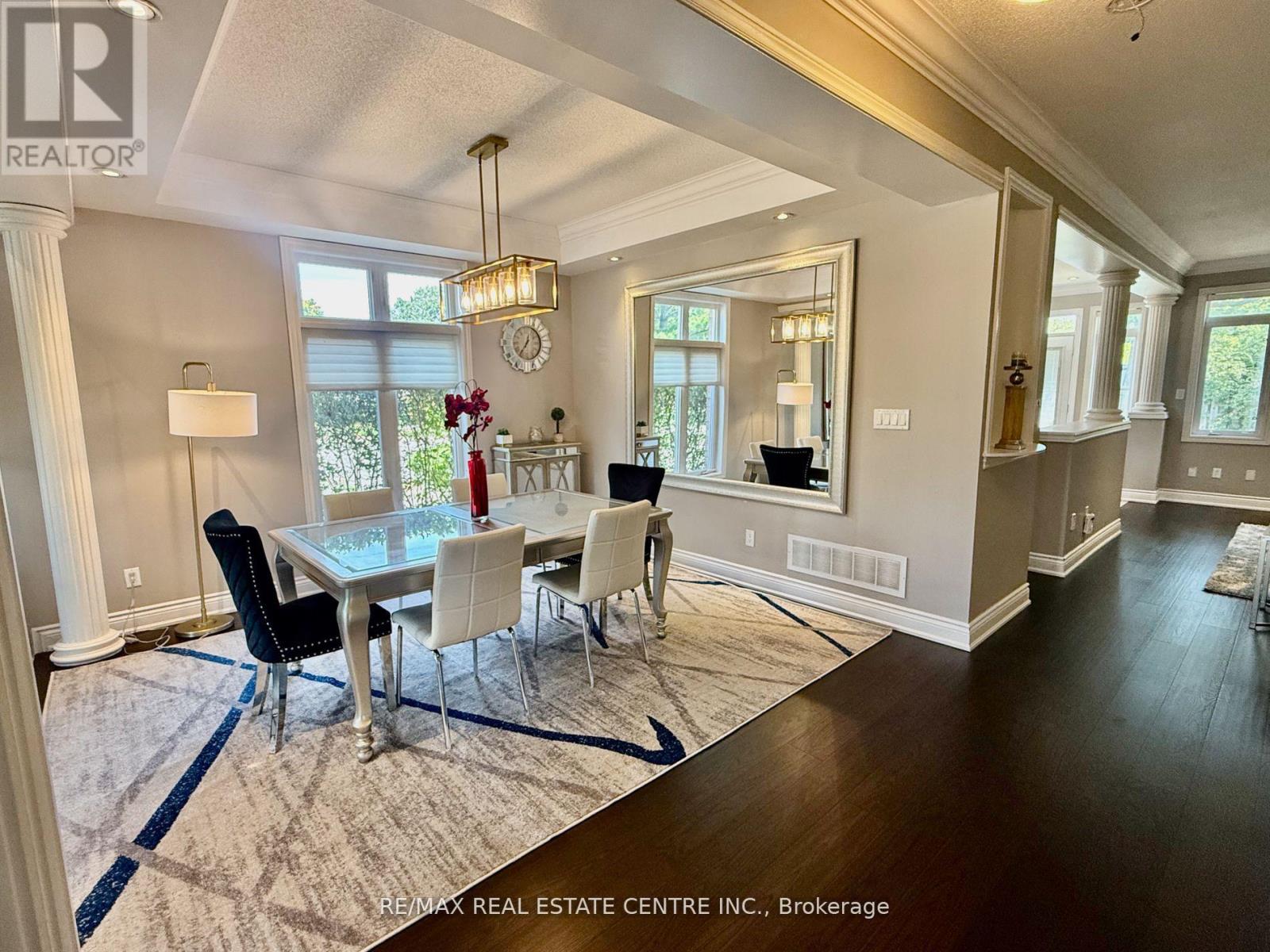 4273 Hickory Drive, Mississauga, Ontario  L4W 1L3 - Photo 8 - W12502806