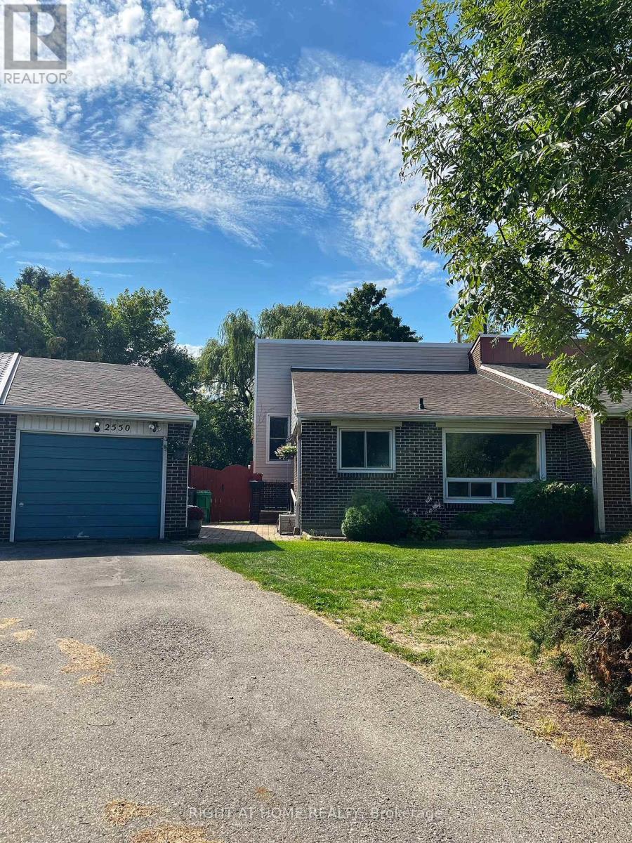 2550 MAINROYAL STREET, Mississauga, Ontario