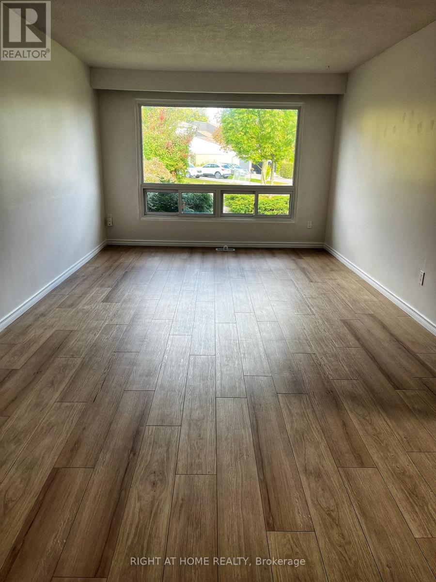 2550 Mainroyal Street, Mississauga, Ontario  L5L 1C9 - Photo 4 - W12502820