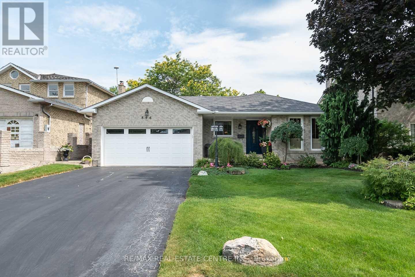 LOWER - 896 MORLEY AVENUE, Milton, Ontario