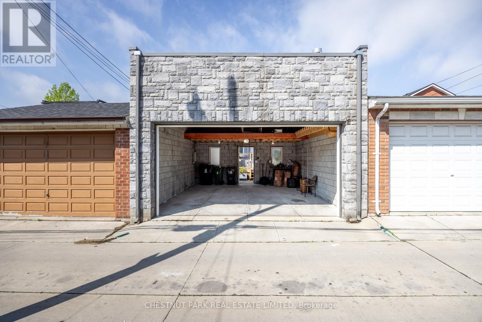 95 Sellers Avenue, Toronto, Ontario  M6E 3T7 - Photo 22 - W12502878