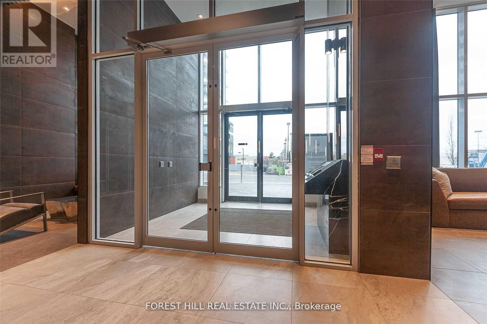 1125 - 2485 Taunton Road, Oakville, Ontario  L6H 3R8 - Photo 3 - W12502882