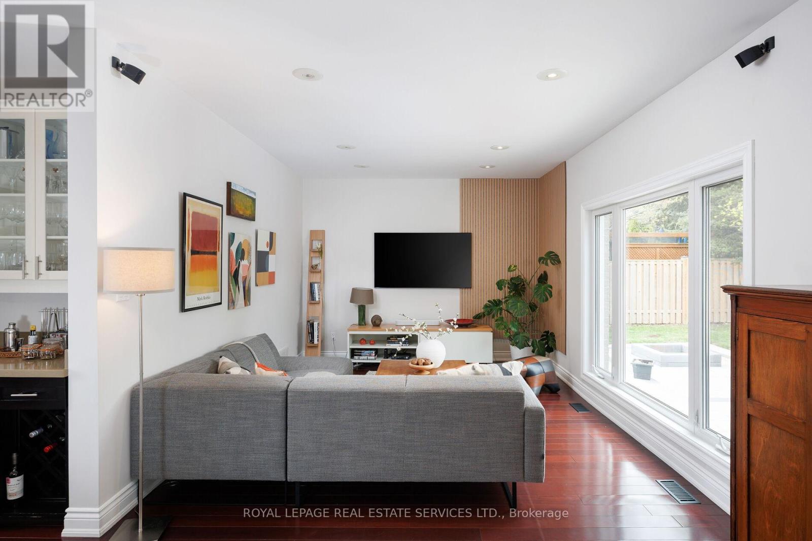 1061 Summit Ridge Drive, Oakville, Ontario  L6M 3K9 - Photo 20 - W12502902