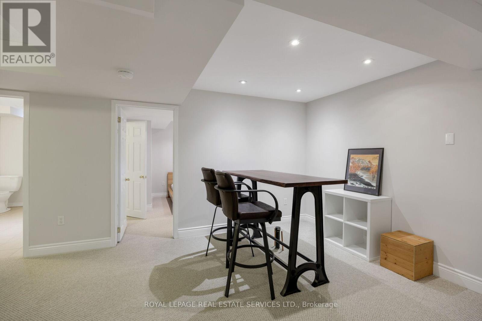 1061 Summit Ridge Drive, Oakville, Ontario  L6M 3K9 - Photo 41 - W12502902