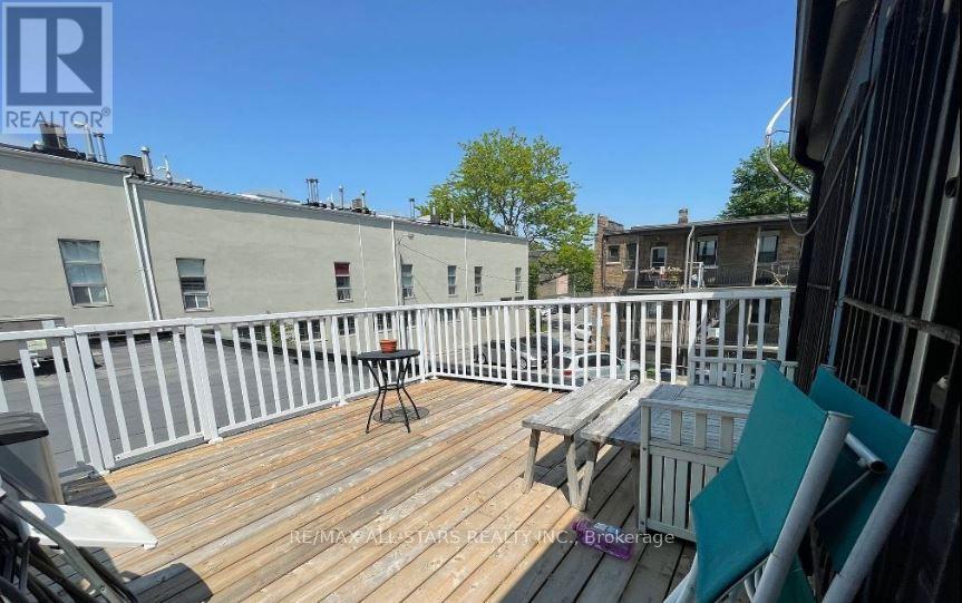 1074 Bloor Street W, Toronto, Ontario  M6H 1M6 - Photo 7 - W12502908