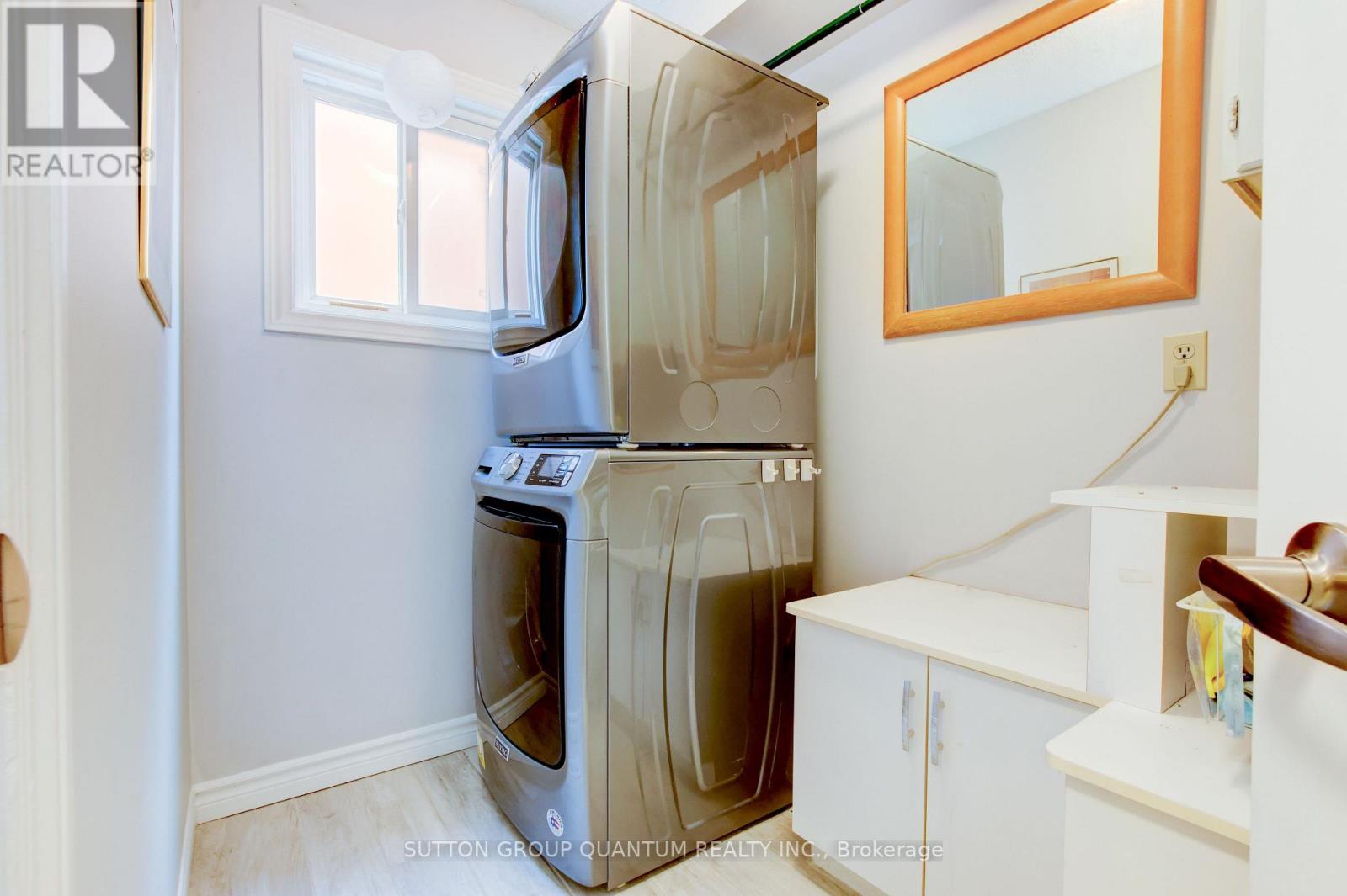 61 Sunforest Drive, Brampton, Ontario  L6Z 2W7 - Photo 16 - W12502934