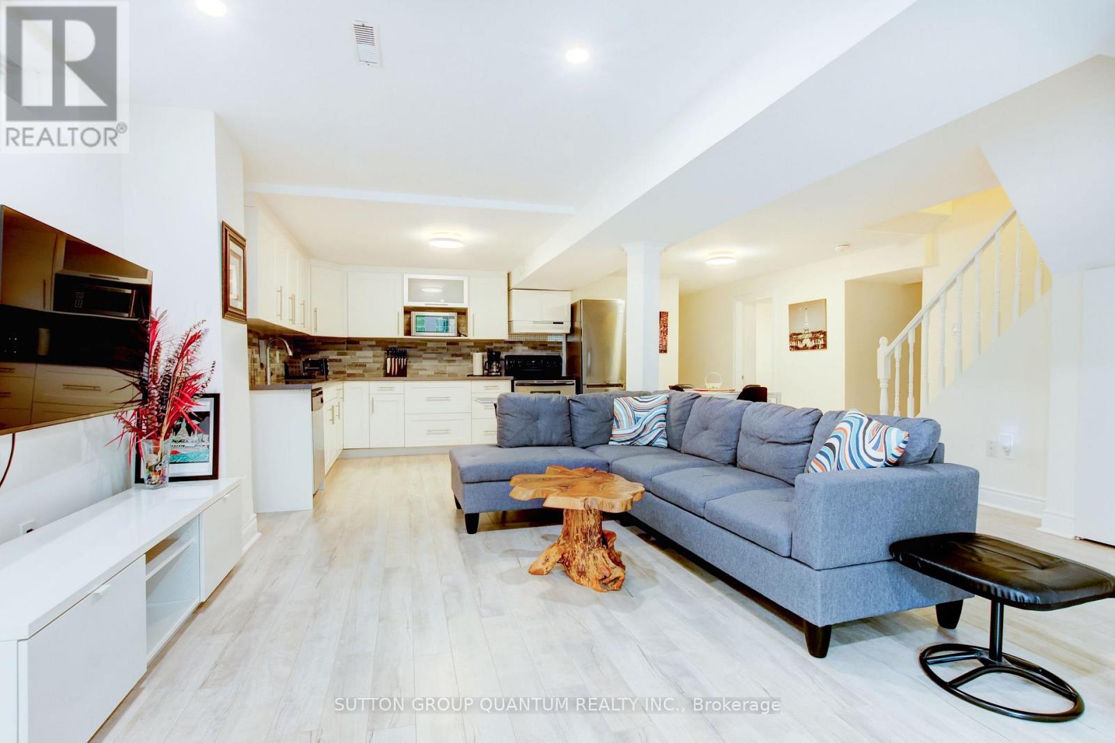 61 Sunforest Drive, Brampton, Ontario  L6Z 2W7 - Photo 32 - W12502934