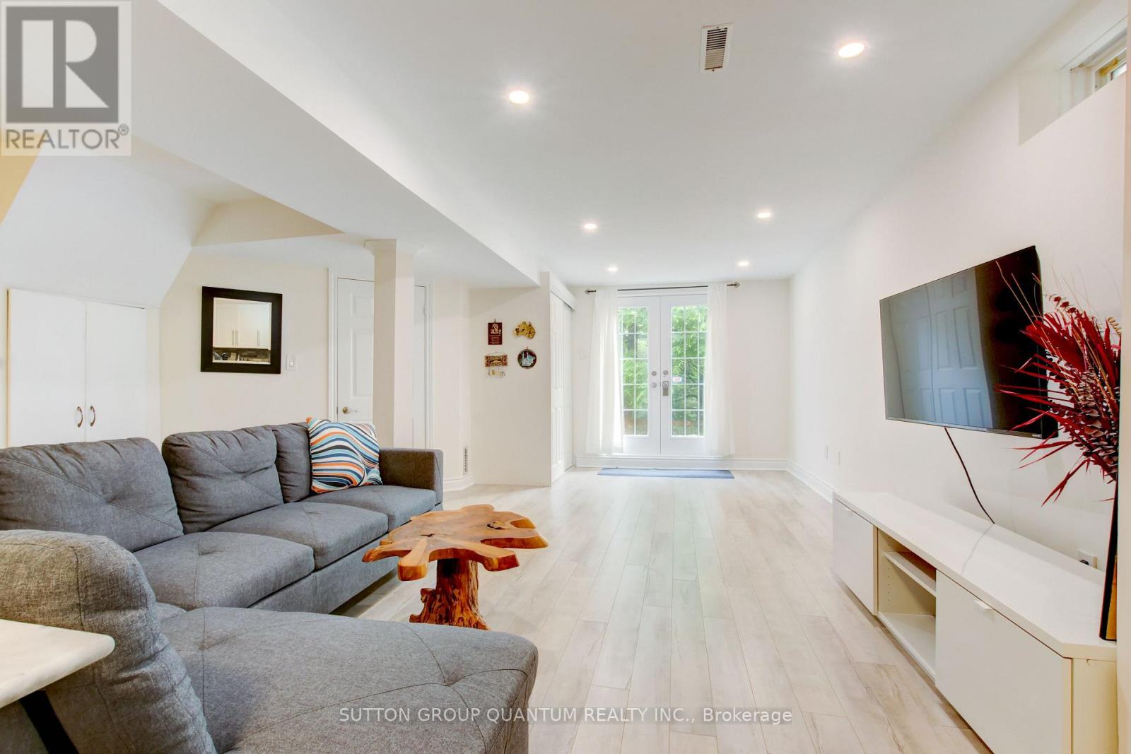 61 Sunforest Drive, Brampton, Ontario  L6Z 2W7 - Photo 33 - W12502934