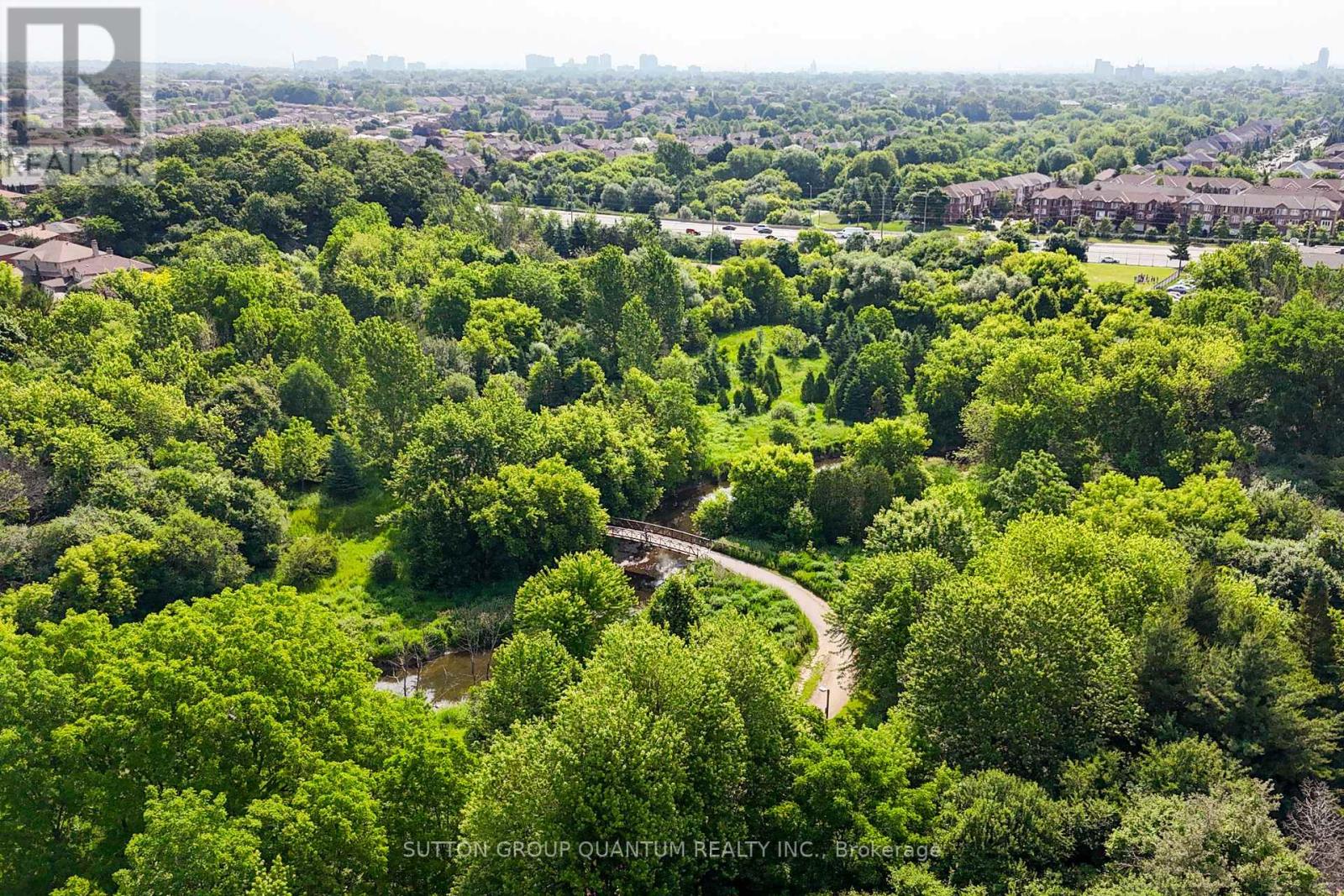 61 Sunforest Drive, Brampton, Ontario  L6Z 2W7 - Photo 50 - W12502934