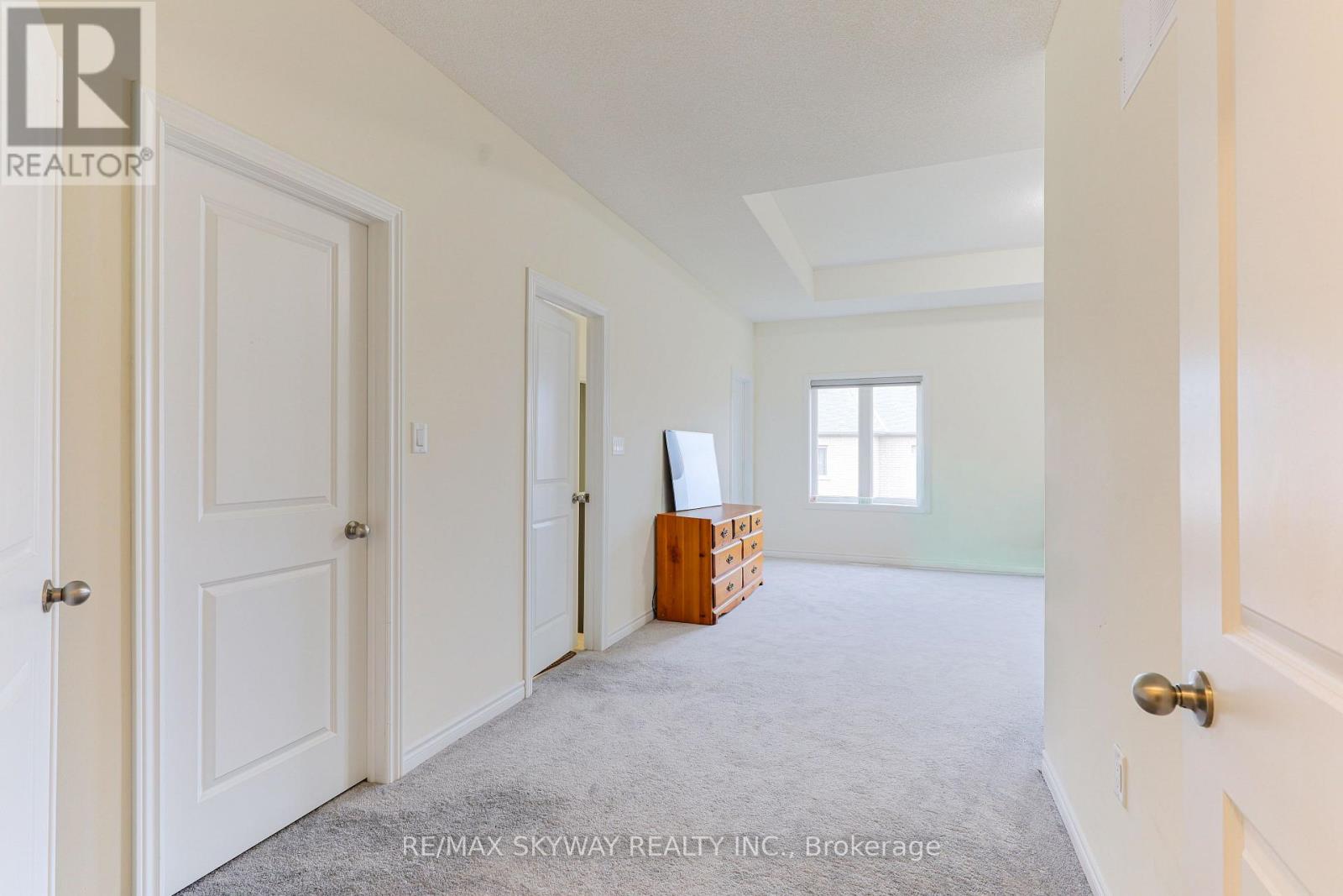 379 Valleyway Drive, Brampton, Ontario  L6X 5S7 - Photo 17 - W12502938