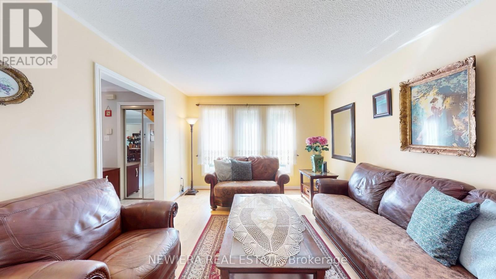 1380 Daniel Creek Road, Mississauga, Ontario  L5V 1V3 - Photo 13 - W12502946