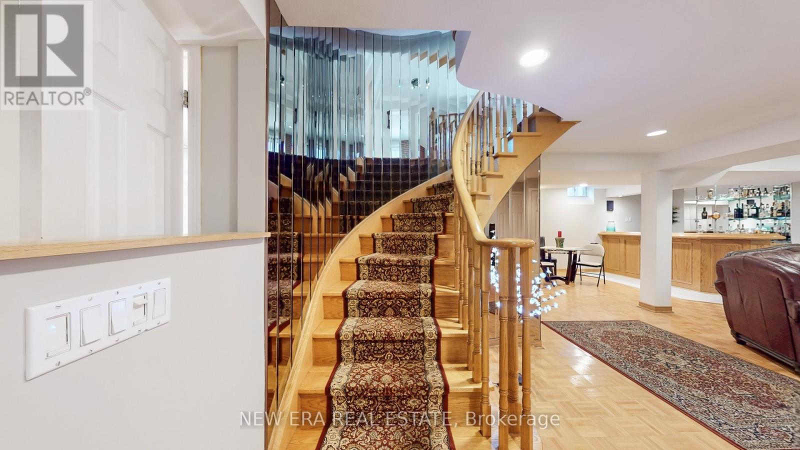 1380 Daniel Creek Road, Mississauga, Ontario  L5V 1V3 - Photo 33 - W12502946