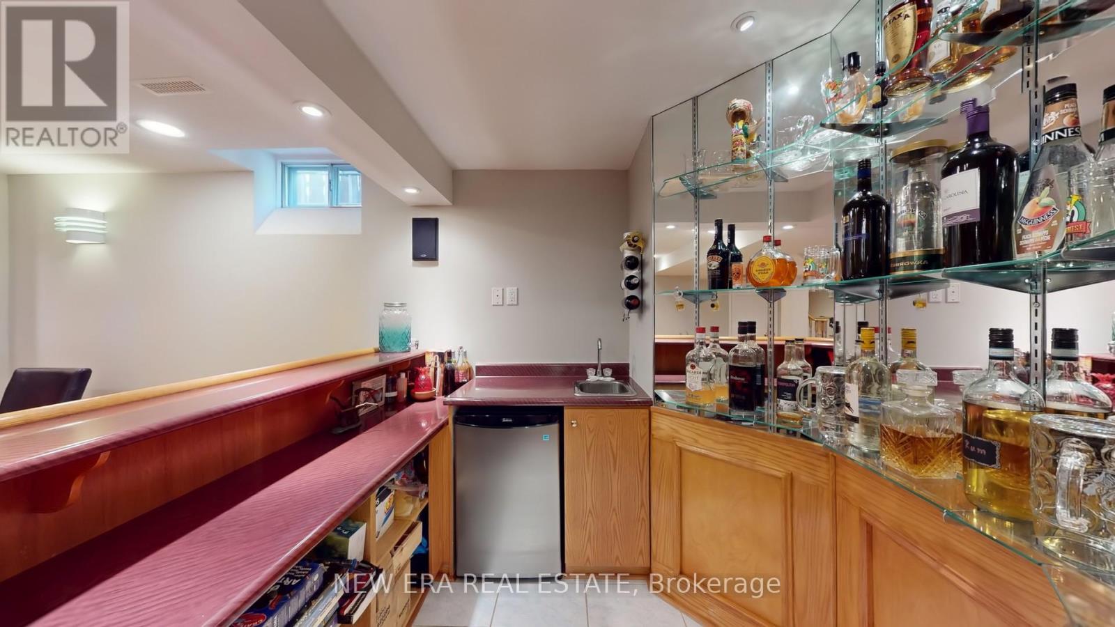 1380 Daniel Creek Road, Mississauga, Ontario  L5V 1V3 - Photo 38 - W12502946