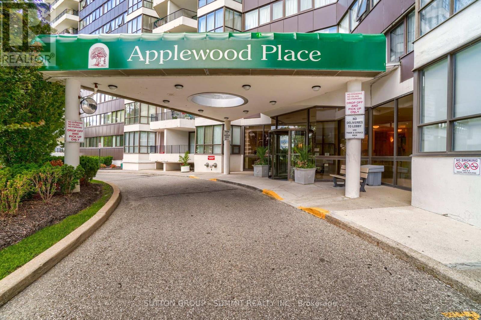 2301 - 1333 Bloor Street, Mississauga, Ontario  L4Y 3T6 - Photo 2 - W12502954