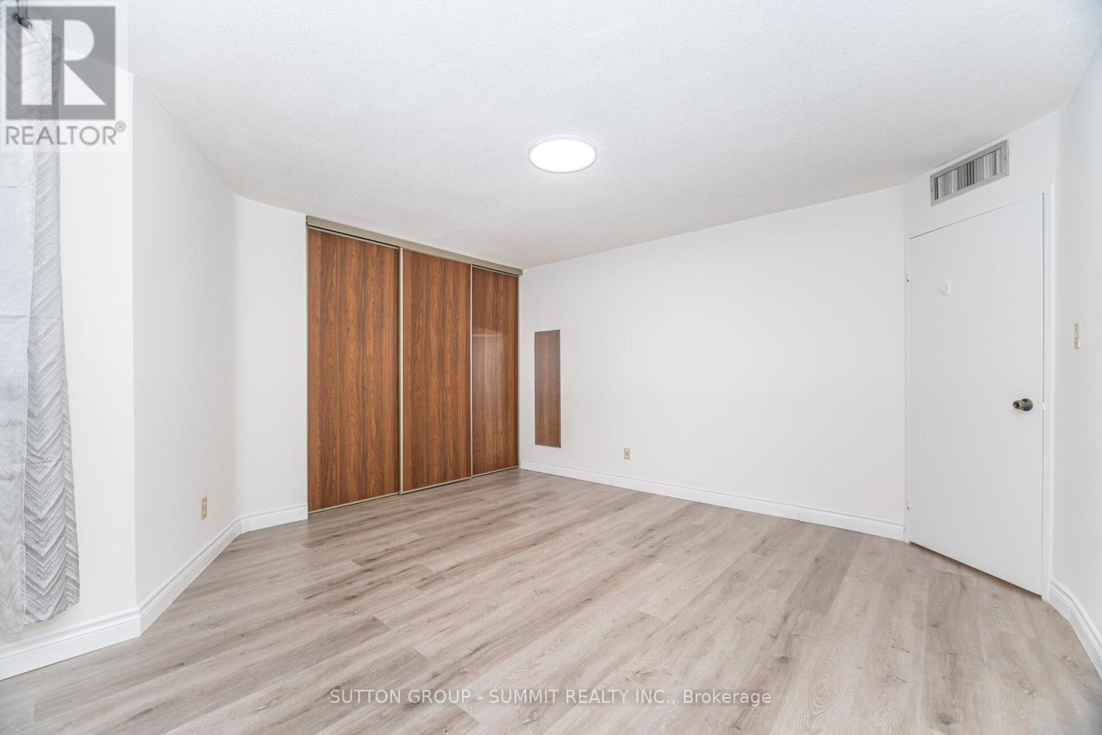 2301 - 1333 Bloor Street, Mississauga, Ontario  L4Y 3T6 - Photo 23 - W12502954