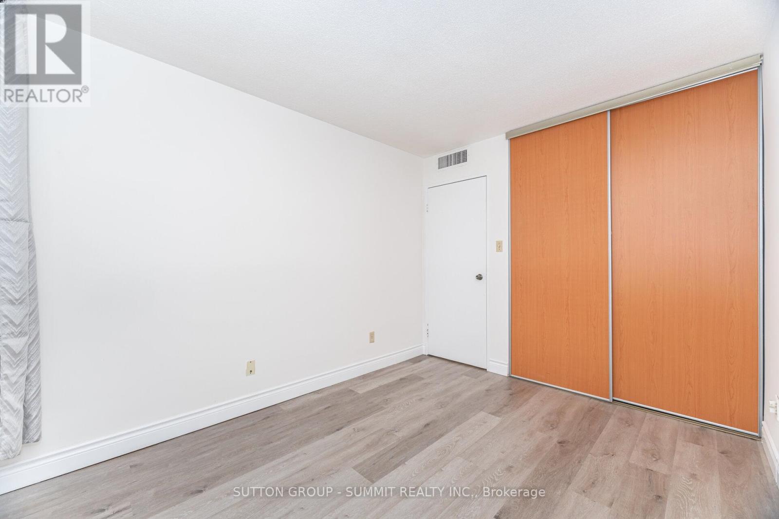 2301 - 1333 Bloor Street, Mississauga, Ontario  L4Y 3T6 - Photo 27 - W12502954