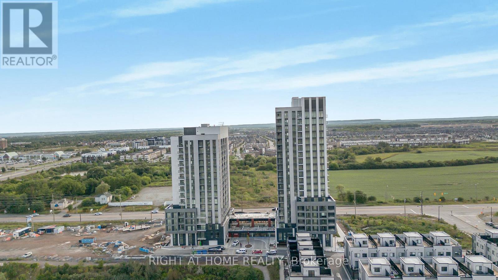 609 - 3079 TRAFALGAR ROAD, Oakville, Ontario