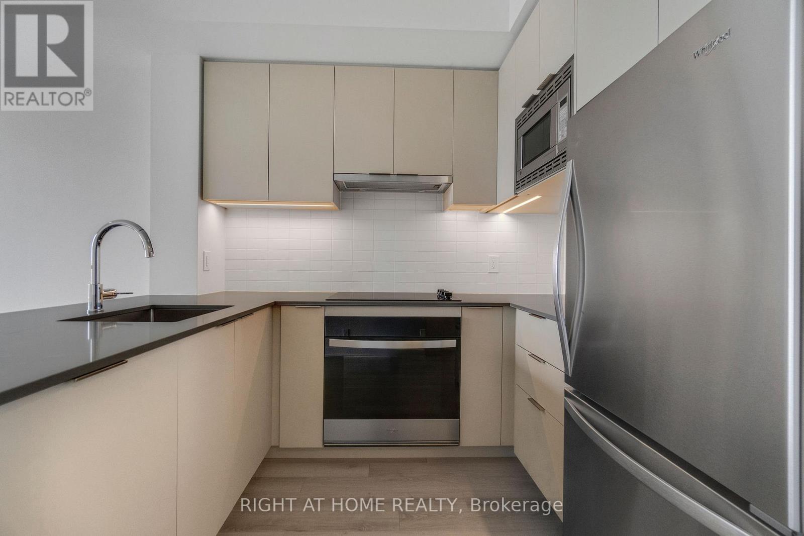 609 - 3079 Trafalgar Road, Oakville, Ontario  L6H 8C5 - Photo 15 - W12502960