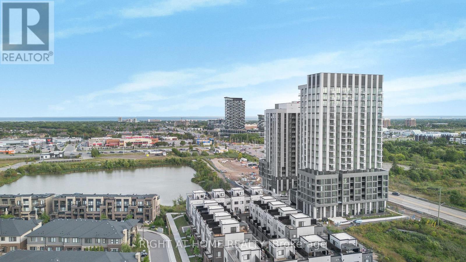 609 - 3079 Trafalgar Road, Oakville, Ontario  L6H 8C5 - Photo 2 - W12502960