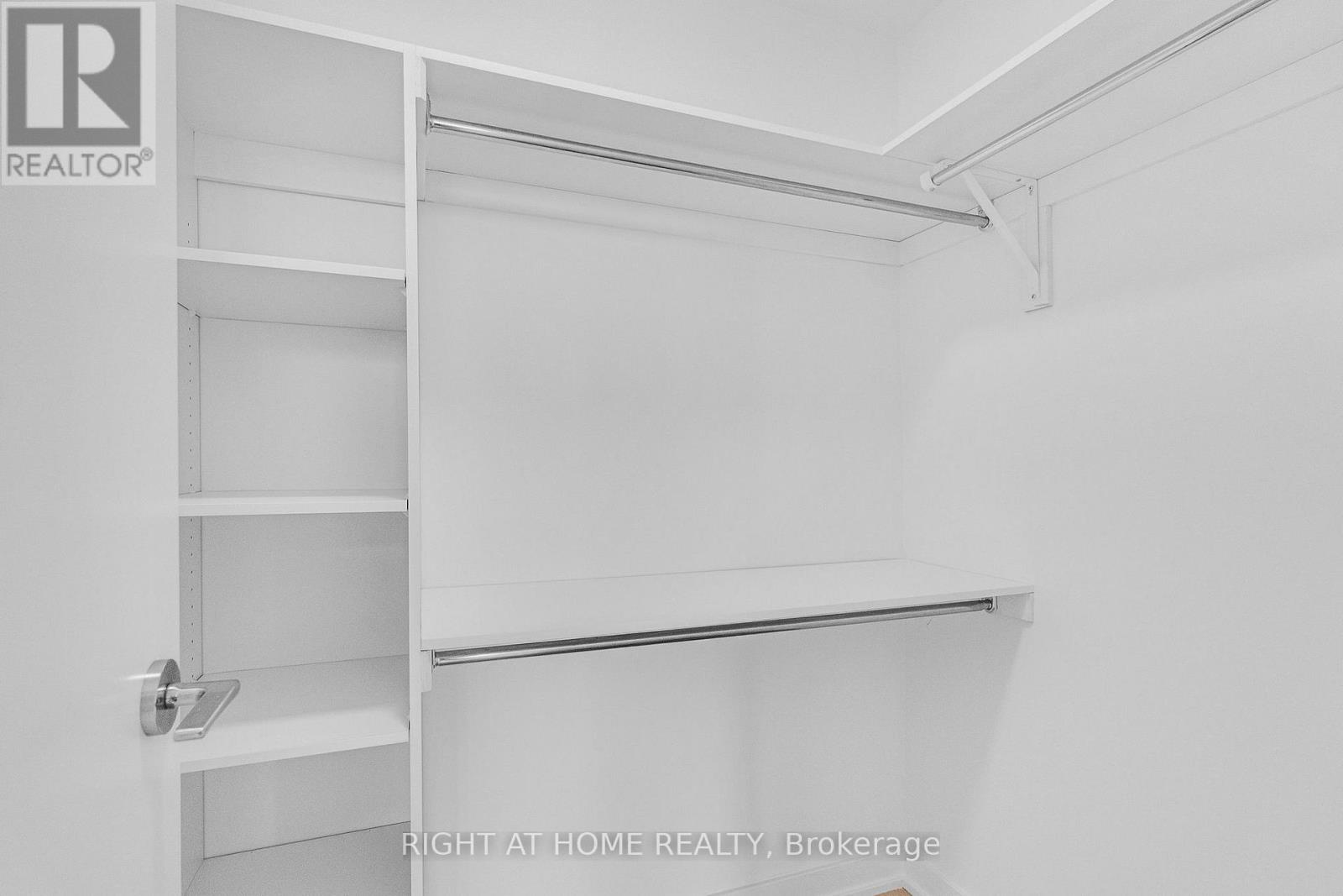 609 - 3079 Trafalgar Road, Oakville, Ontario  L6H 8C5 - Photo 24 - W12502960