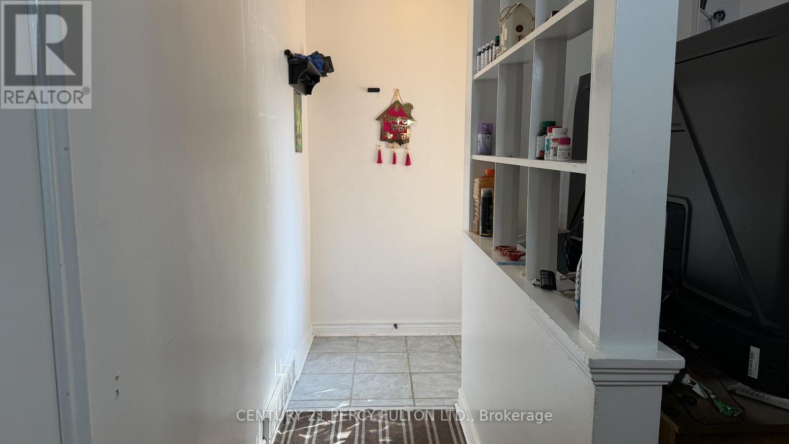 120 Mcmurchy Avenue S, Brampton, Ontario  L6Y 1Y9 - Photo 3 - W12502962