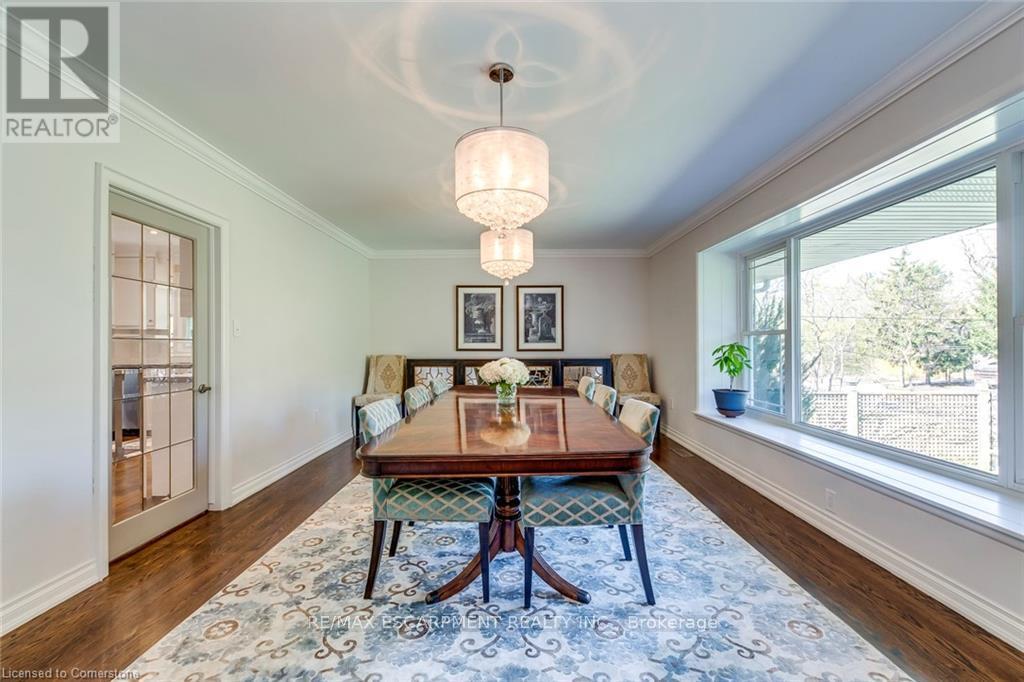 4306 Lakeshore Road, Burlington, Ontario  L7L 1A8 - Photo 7 - W12502976