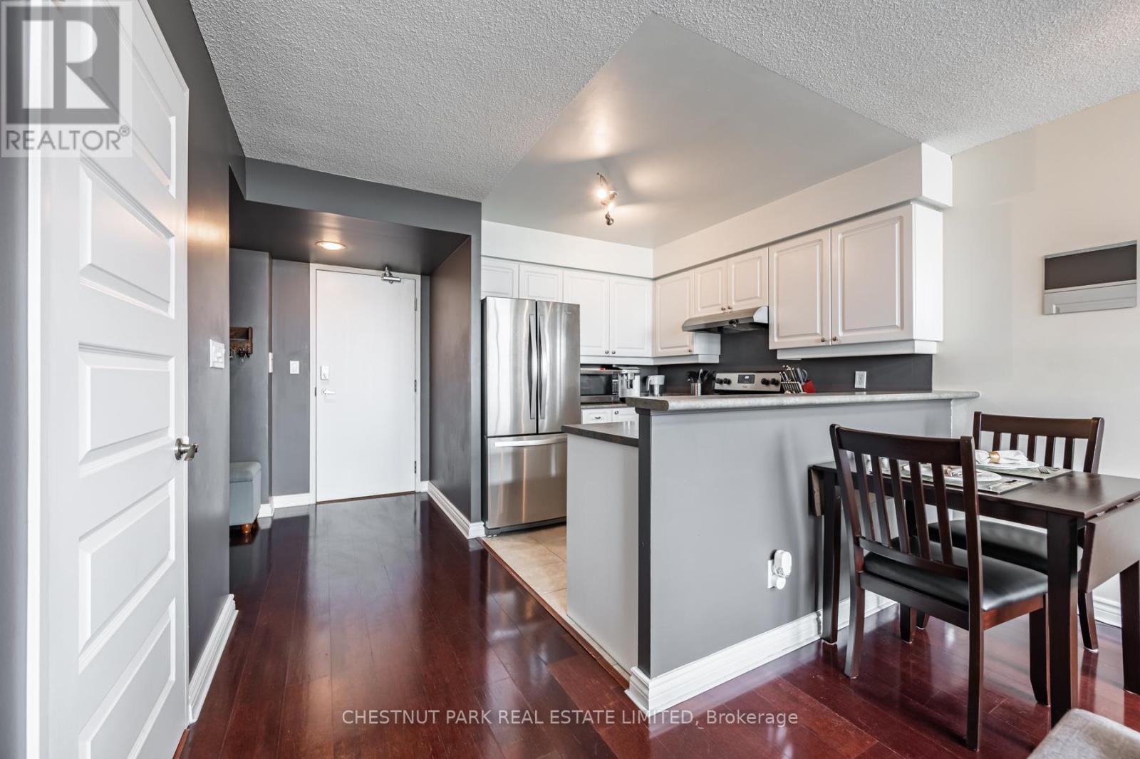 525 - 200 Manitoba Street, Toronto, Ontario  M8Y 3Y9 - Photo 10 - W12502992