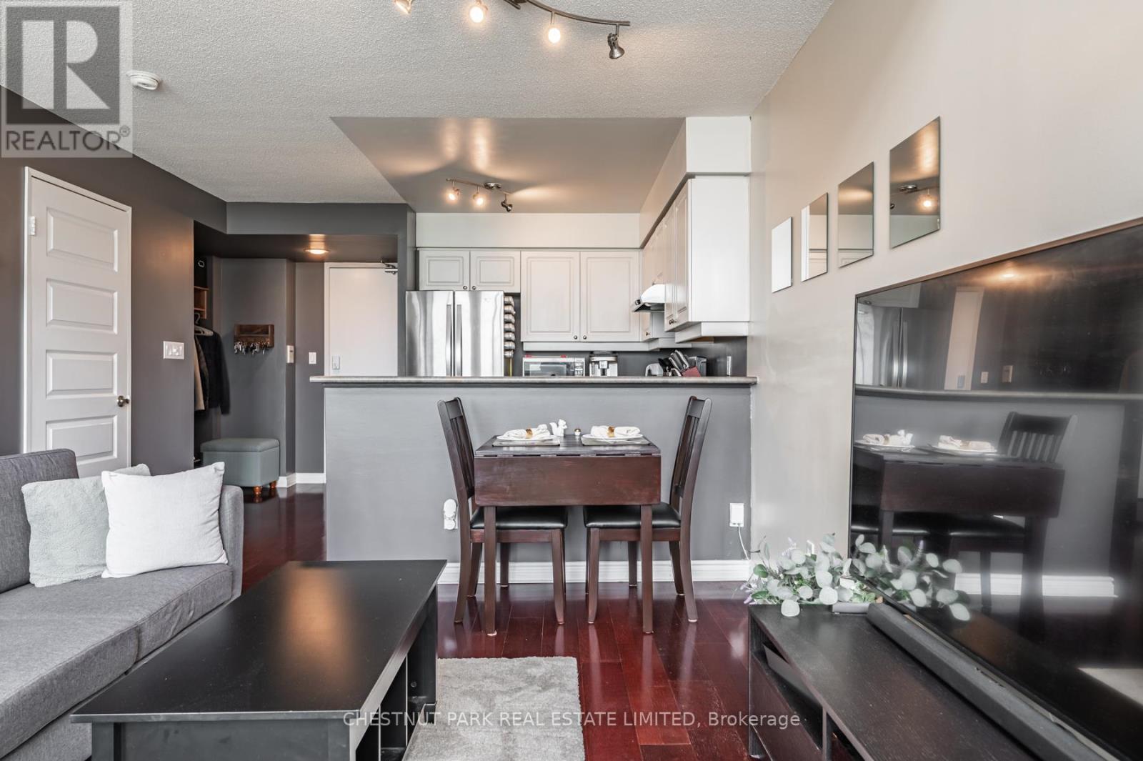 525 - 200 Manitoba Street, Toronto, Ontario  M8Y 3Y9 - Photo 11 - W12502992