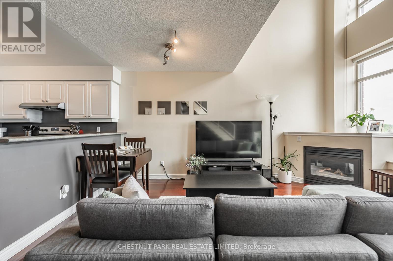 525 - 200 Manitoba Street, Toronto, Ontario  M8Y 3Y9 - Photo 15 - W12502992