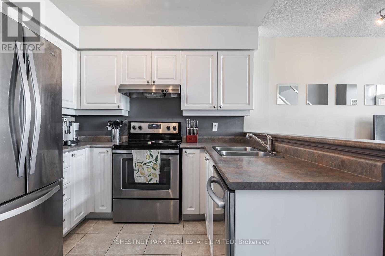 525 - 200 Manitoba Street, Toronto, Ontario  M8Y 3Y9 - Photo 9 - W12502992