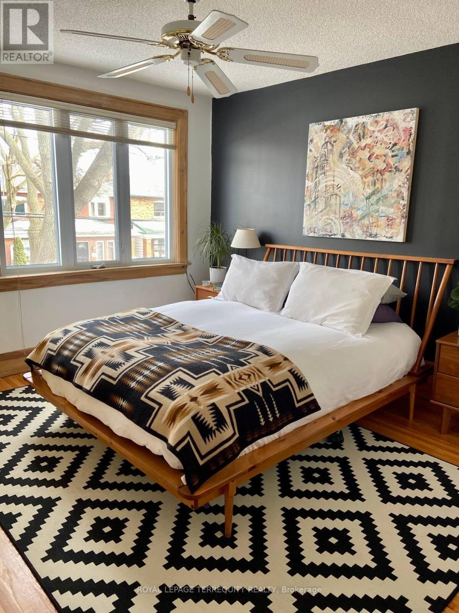 238 Windermere Avenue, Toronto, Ontario  M6S 3K3 - Photo 9 - W12503034