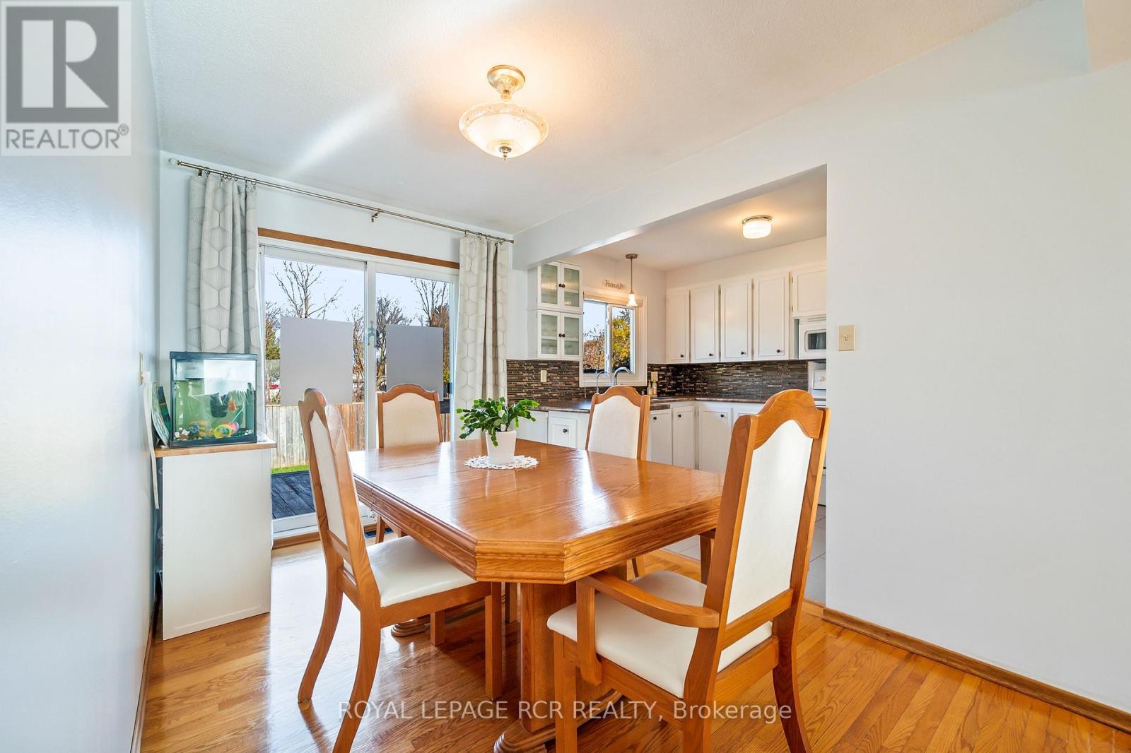 37 Margaret Street, Orangeville, Ontario  L9W 2N5 - Photo 7 - W12503096