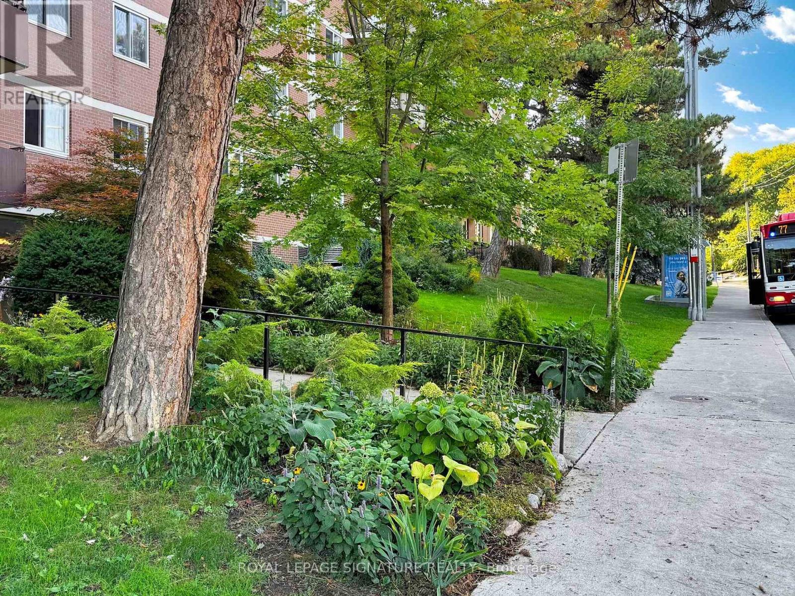 Ph09 - 80 Coe Hill Drive, Toronto, Ontario  M6S 3C9 - Photo 24 - W12503124