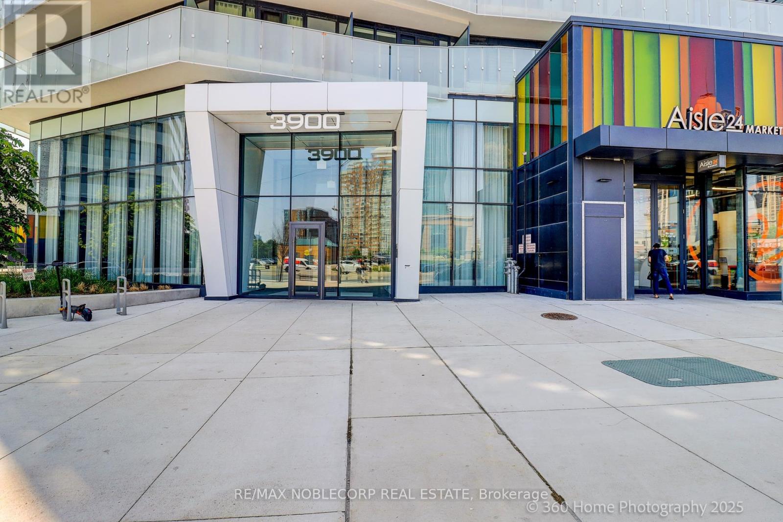 2912 - 3900 Confederation Parkway, Mississauga, Ontario  L5B 0M3 - Photo 26 - W12503138