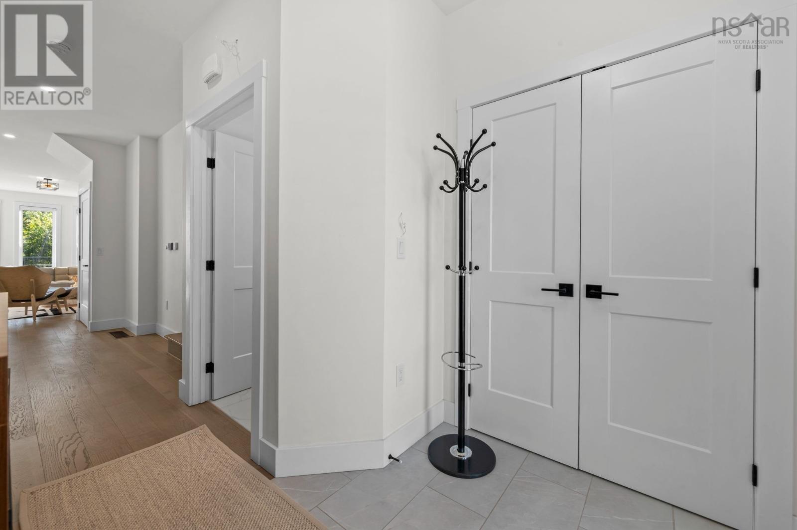 69 Breaktrail Drive, Bedford, Nova Scotia  B4B 2J8 - Photo 4 - 202523339