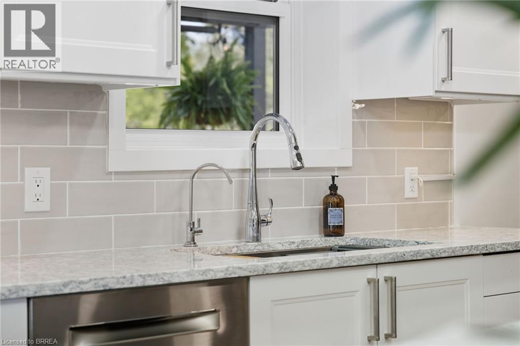 229 Pleasant Ridge Road, Brantford, Ontario  N3R 0B8 - Photo 17 - 40772049